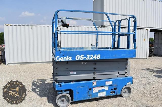 Image of Genie GS3246 equipment image 3