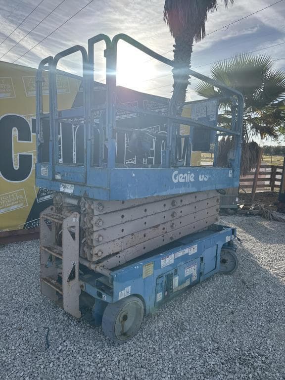 Image of Genie GS3246 equipment image 1