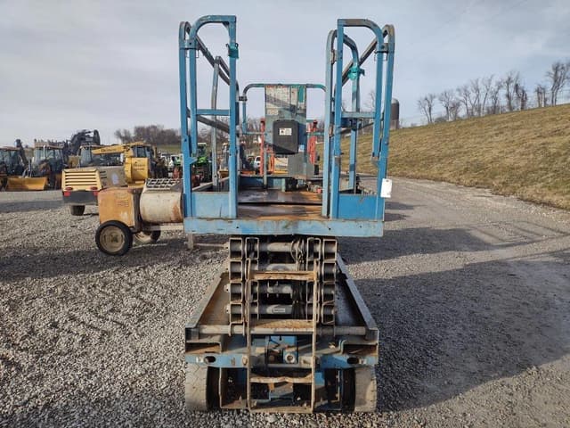 Image of Genie GS3246 equipment image 1