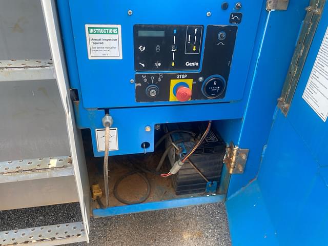 Image of Genie GS-3384 equipment image 4