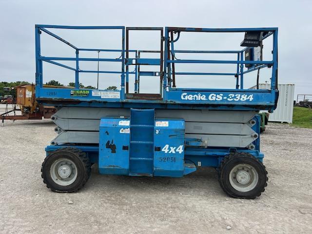 Image of Genie GS-3384 equipment image 2