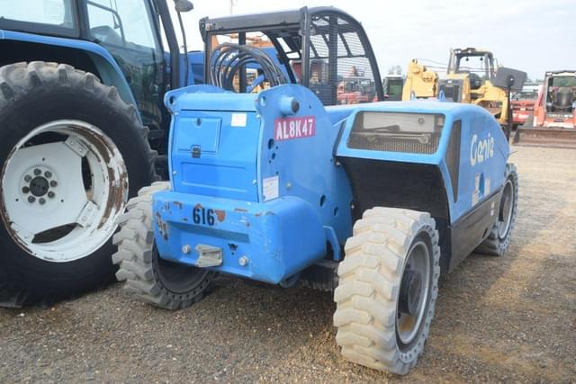 Image of Genie GTH-5519 equipment image 2