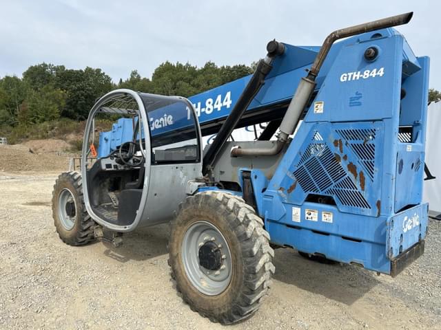 Image of Genie GTH844 equipment image 2