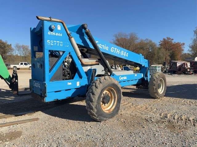 Image of Genie GTH-844 equipment image 3