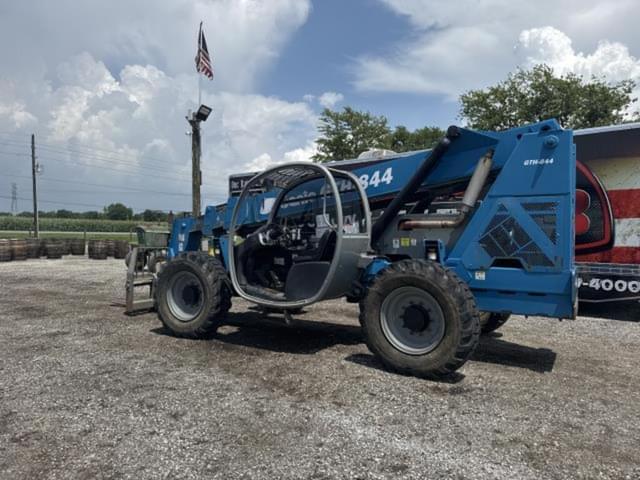 Image of Genie GTH-844 equipment image 1
