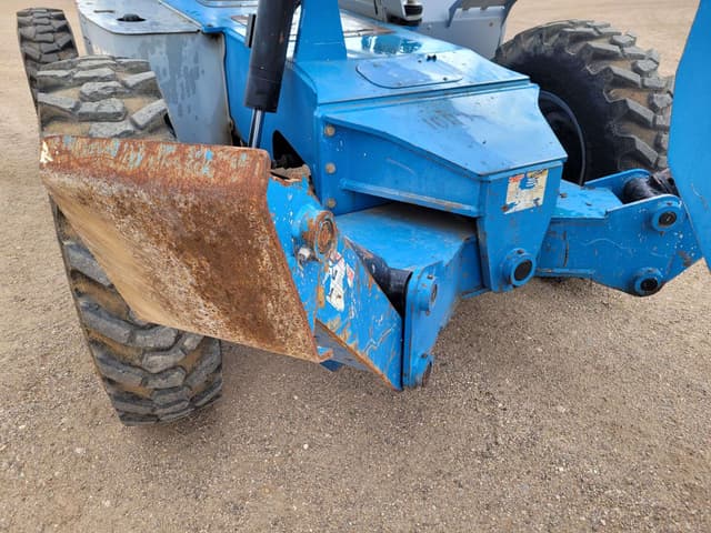 Image of Genie GTH1056 equipment image 4
