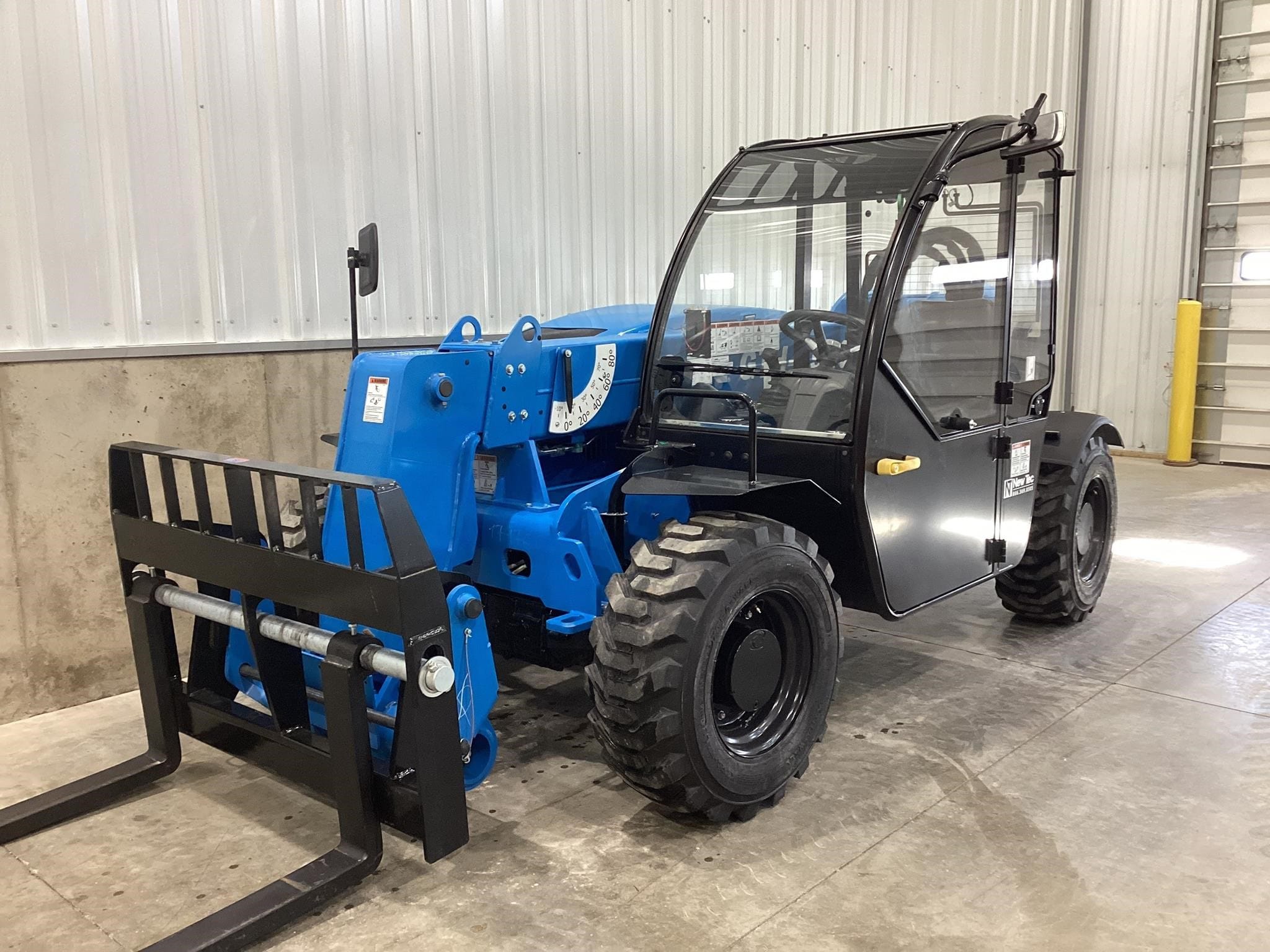 2025 Genie GTH5519 Equipment Image0