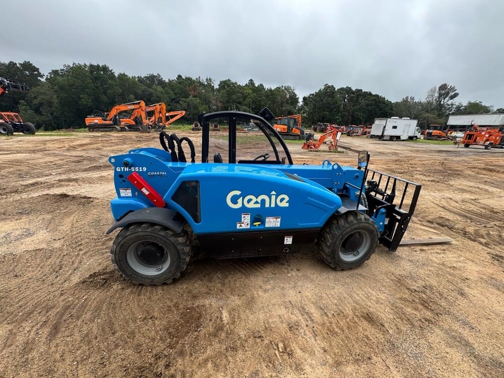 2023 Genie GTH-5519 Equipment Image0