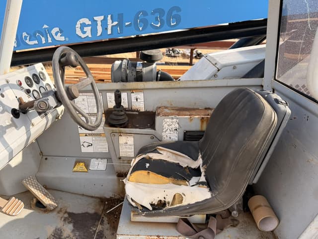Image of Genie GTH636 equipment image 2