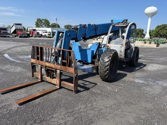 Image of Genie GTH842 equipment image 1
