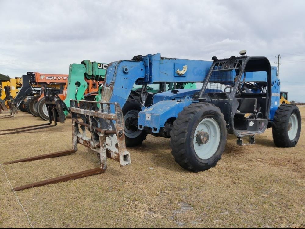 Genie GTH844 Equipment Image0