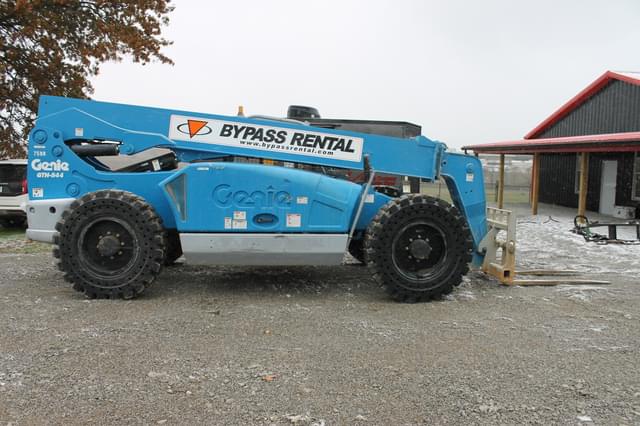 Image of Genie GTH844 equipment image 3