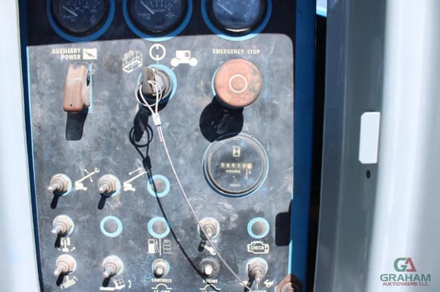 Image of Genie S-40 equipment image 2