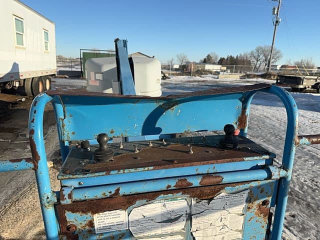 Image of Genie S-40 equipment image 3