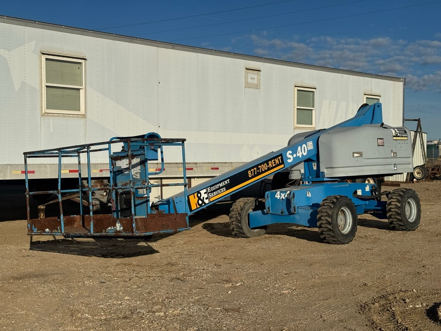 Genie S-40 Equipment Image0