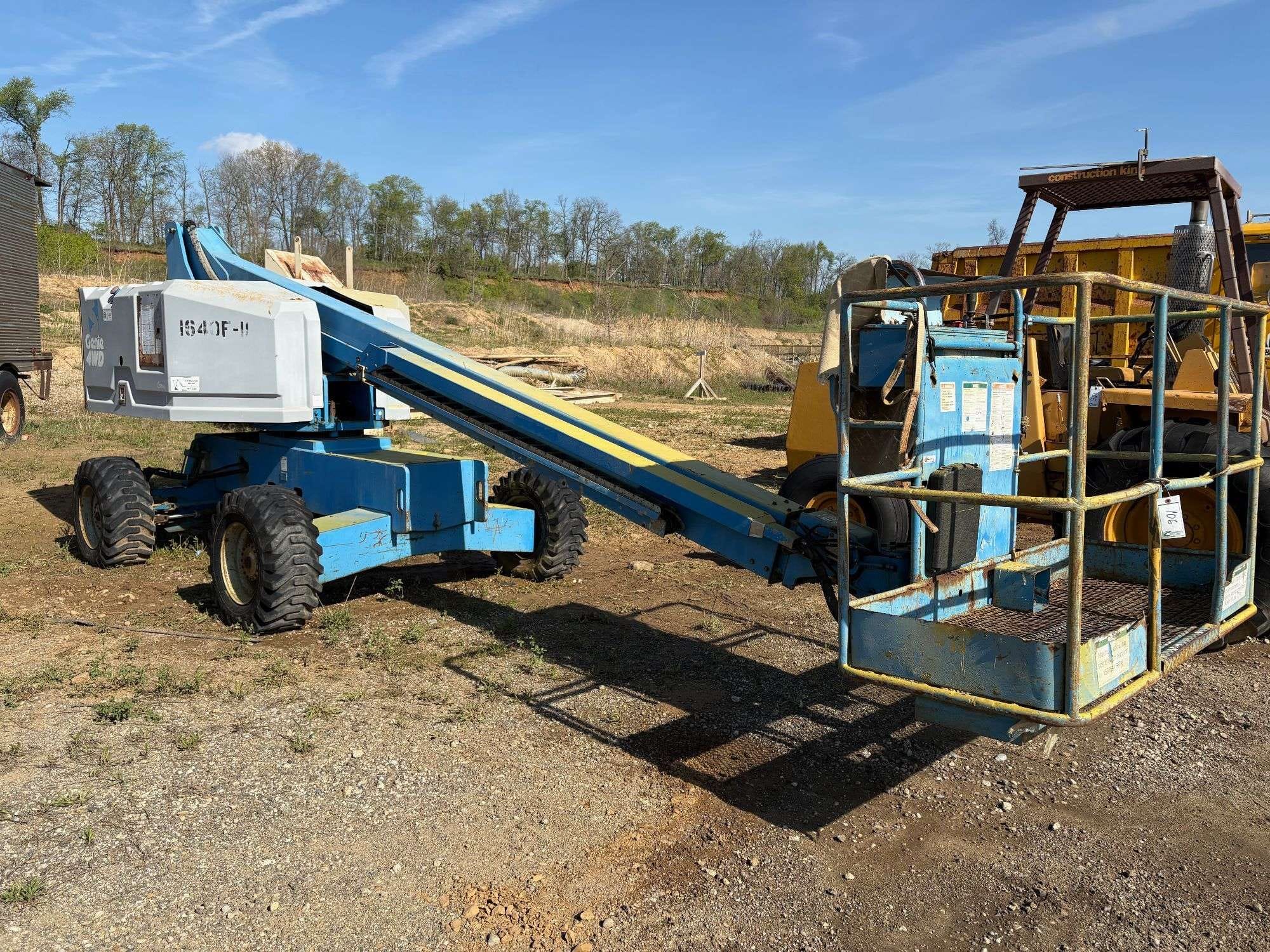 Genie S-40 Equipment Image0