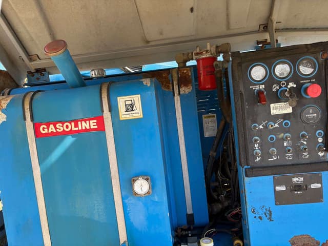 Image of Genie S-40 equipment image 4