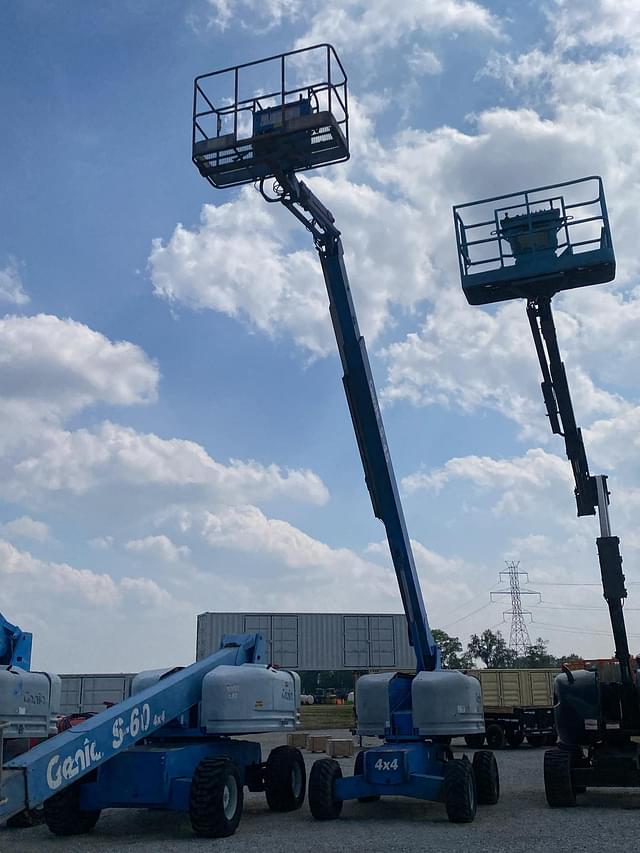 Image of Genie S-45 equipment image 2