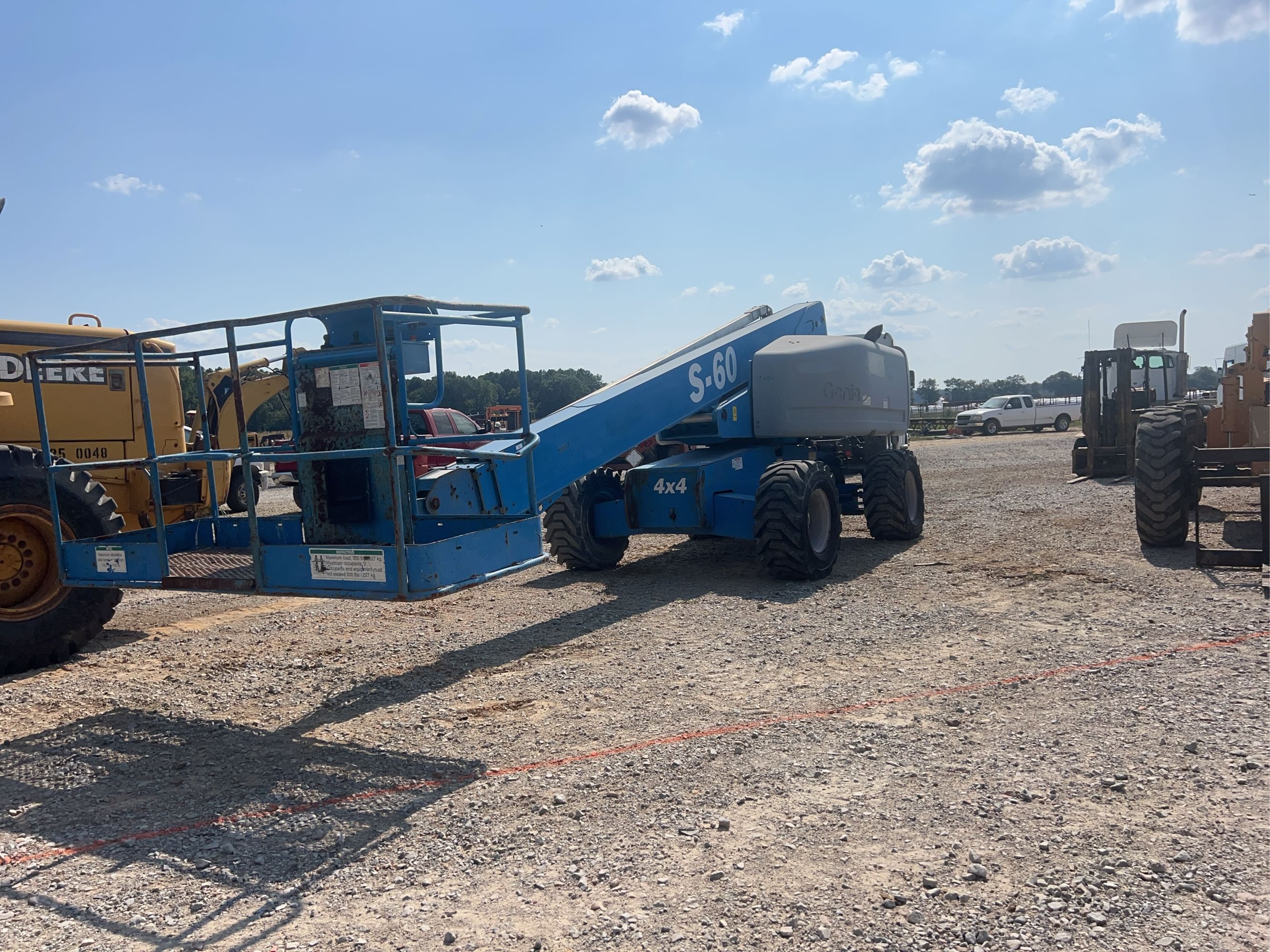 Genie S-60 Equipment Image0