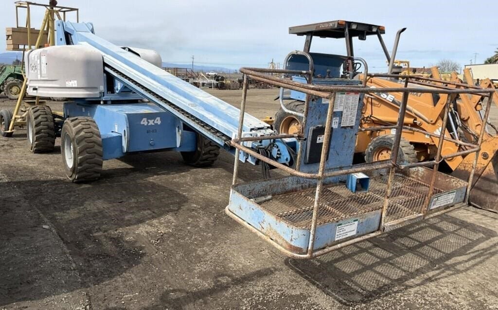 Genie S-60 Equipment Image0