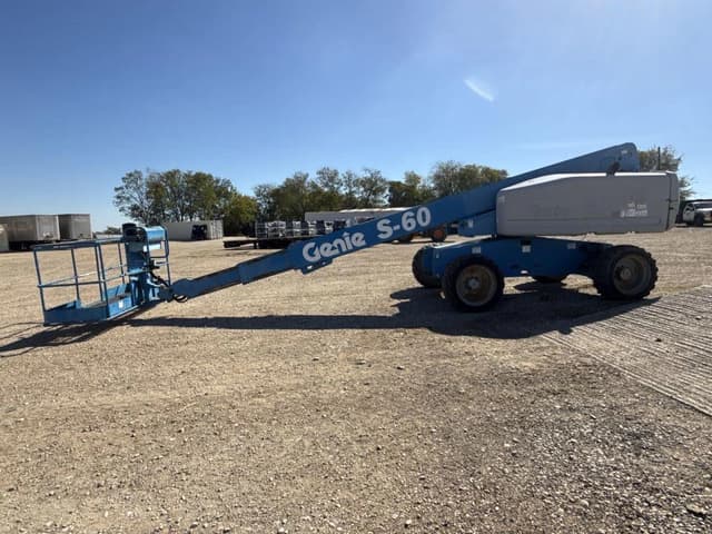 Image of Genie S-60 equipment image 1