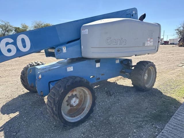 Image of Genie S-60 equipment image 2