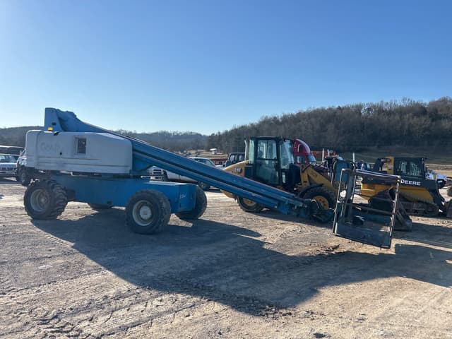 Image of Genie S-60 equipment image 3