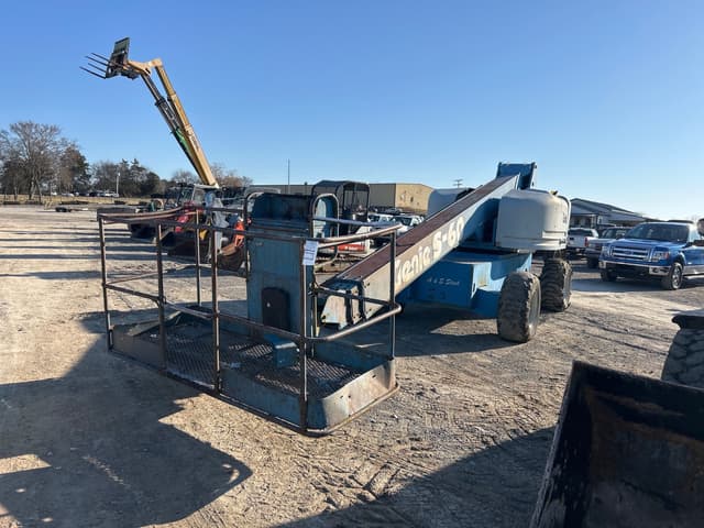 Image of Genie S-60 equipment image 1