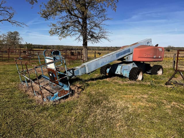 Image of Genie S-60 equipment image 1