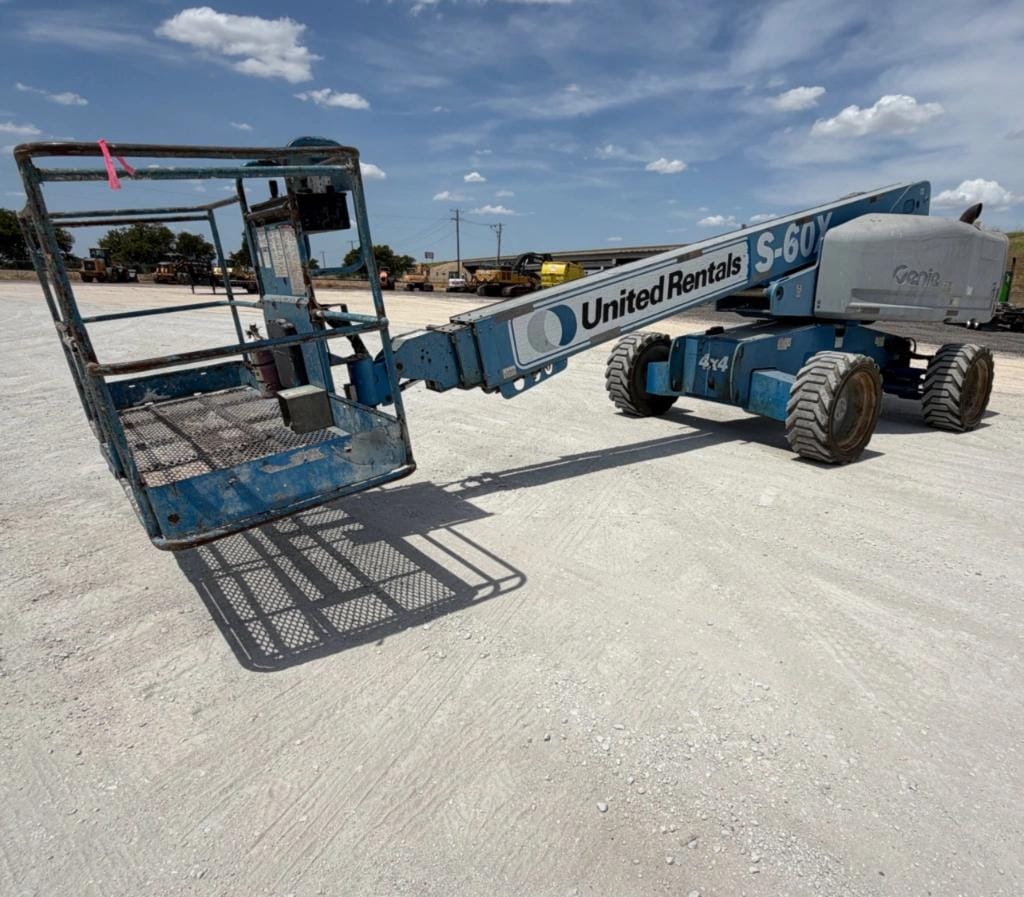 Genie S-60X Equipment Image0