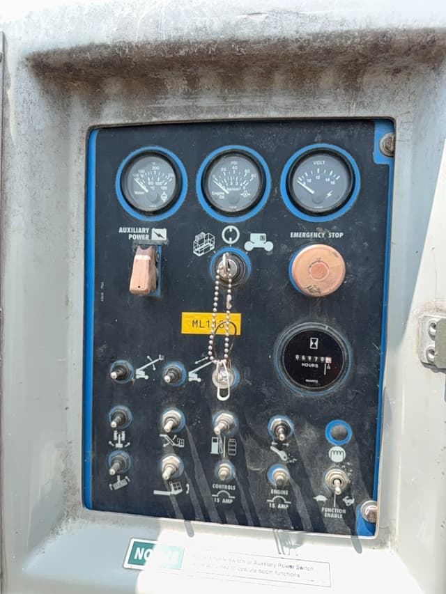 Image of Genie S-65 equipment image 4