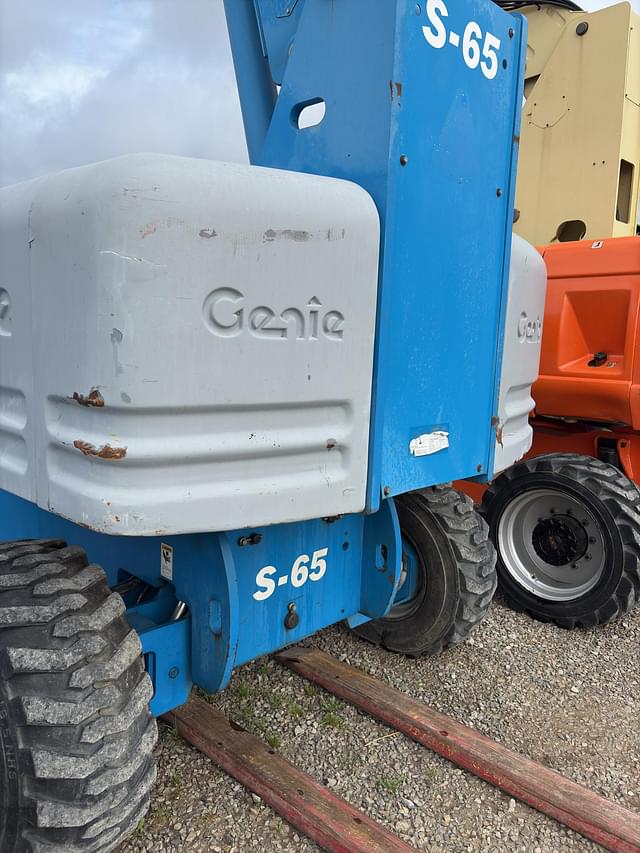 Image of Genie S-65 equipment image 3