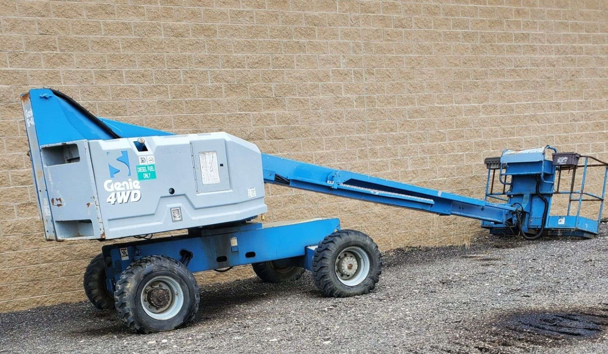 Genie S-40 Equipment Image0