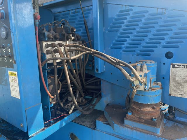 Image of Genie S-40 equipment image 1