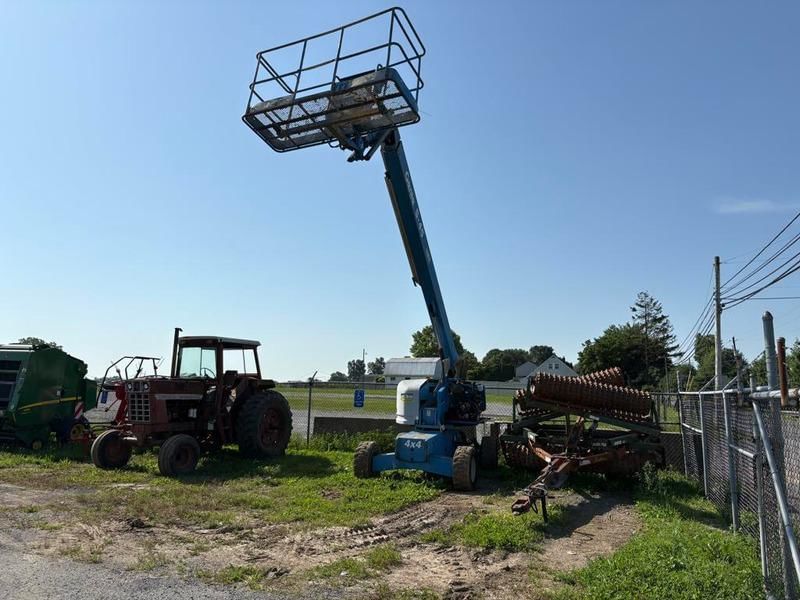 Genie S-45 Equipment Image0