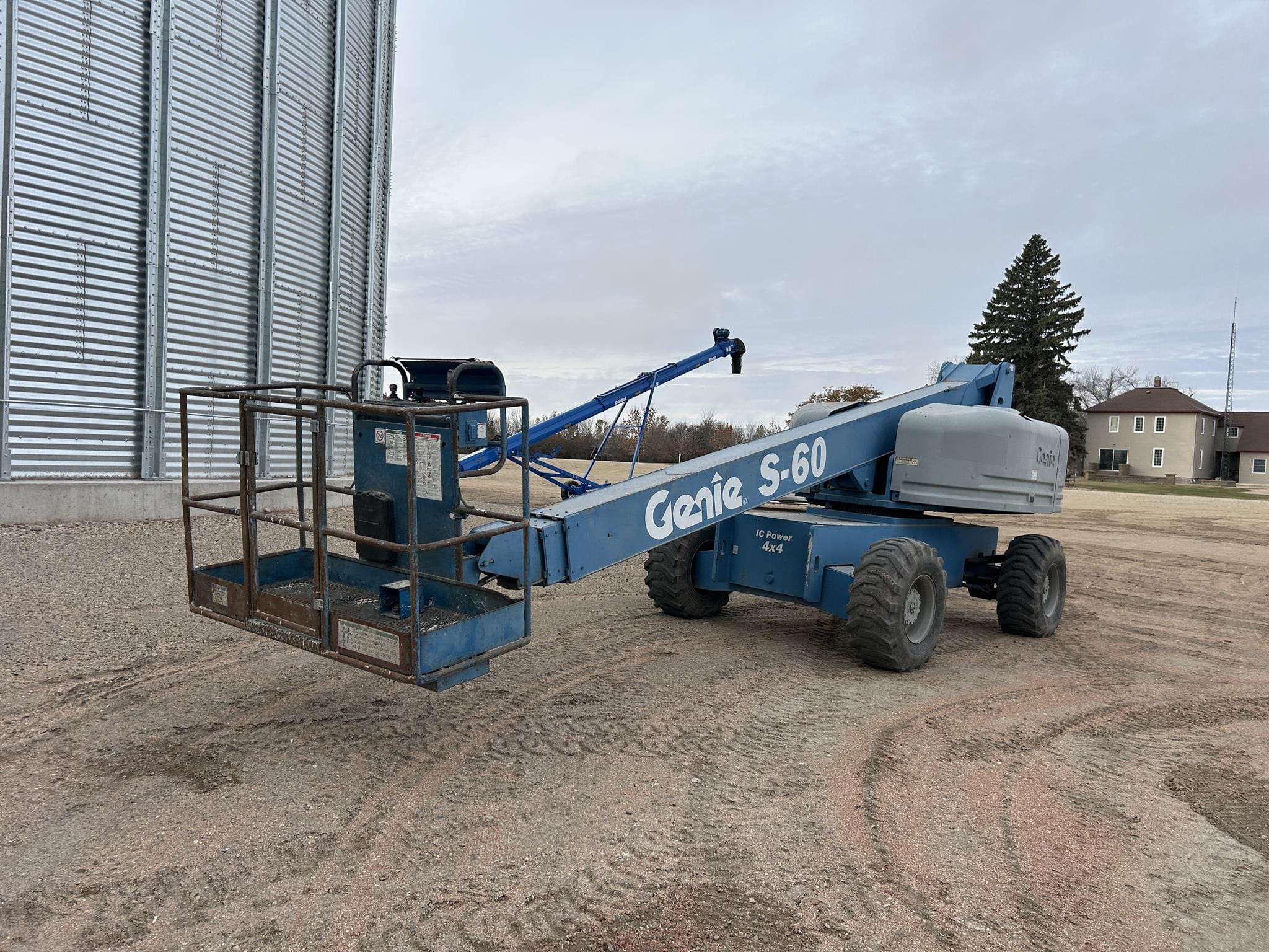 Genie S60 Equipment Image0