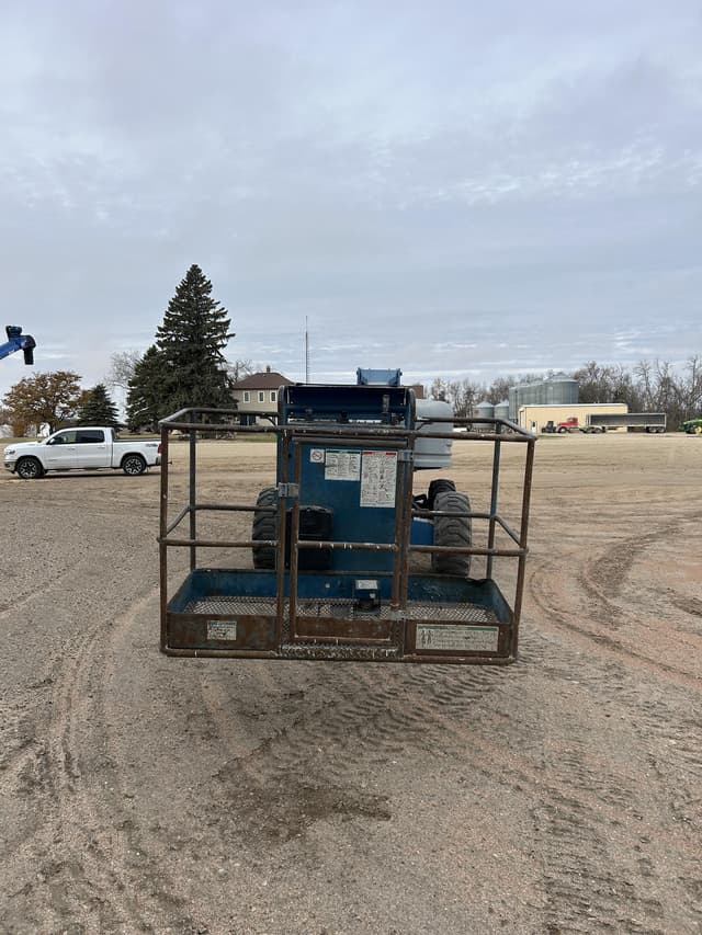 Image of Genie S60 equipment image 2