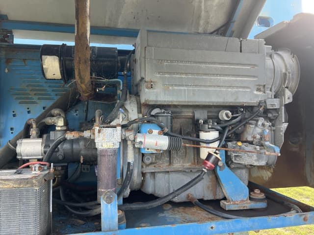 Image of Genie S60 equipment image 3