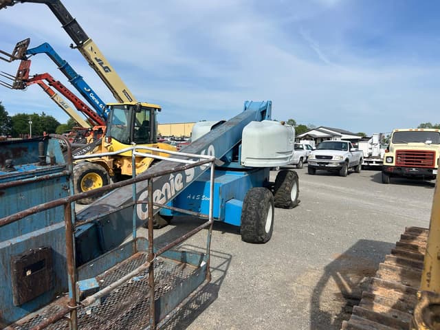 Image of Genie S60 equipment image 2