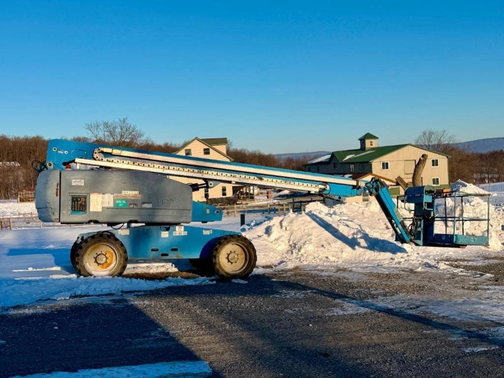 2007 Genie S-65 Equipment Image0