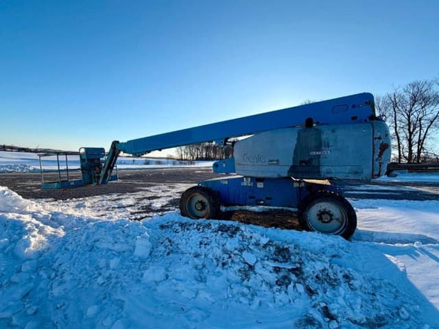 Image of Genie S-65 equipment image 3