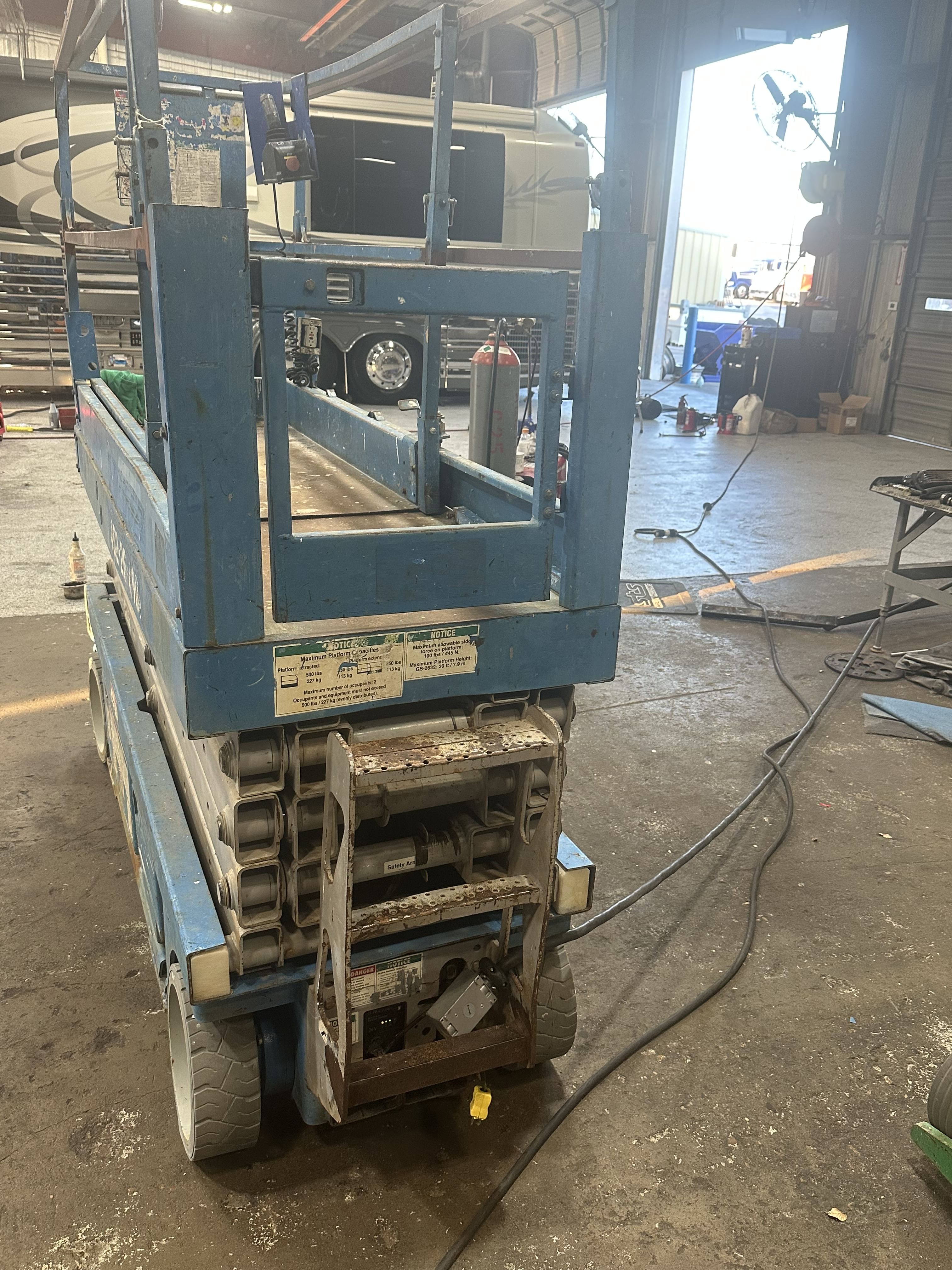 Genie GS-2632 Equipment Image0