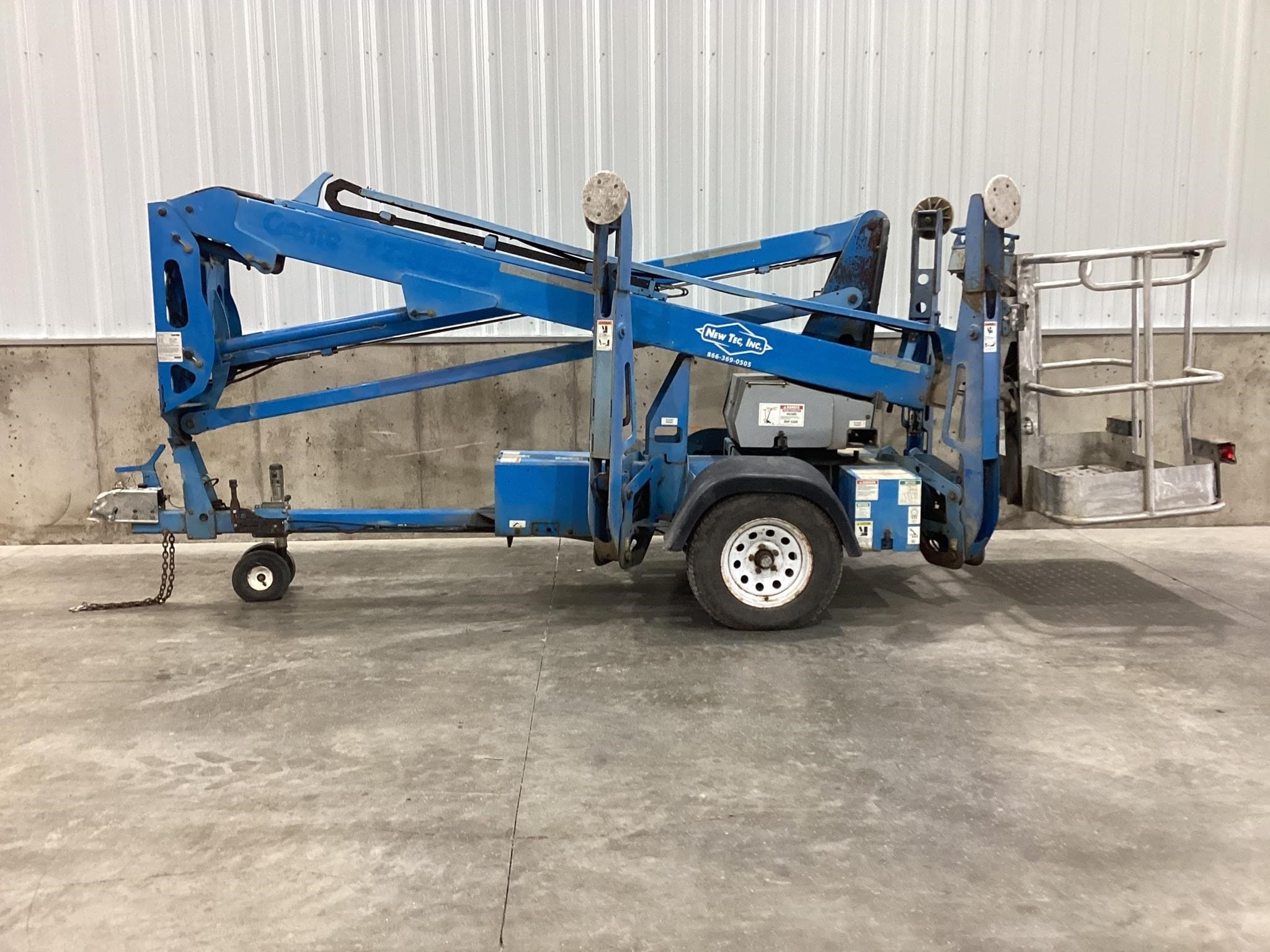 2004 Genie TZ34/20 Equipment Image0