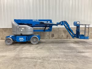 2010 Genie Z40/23NRJ Image