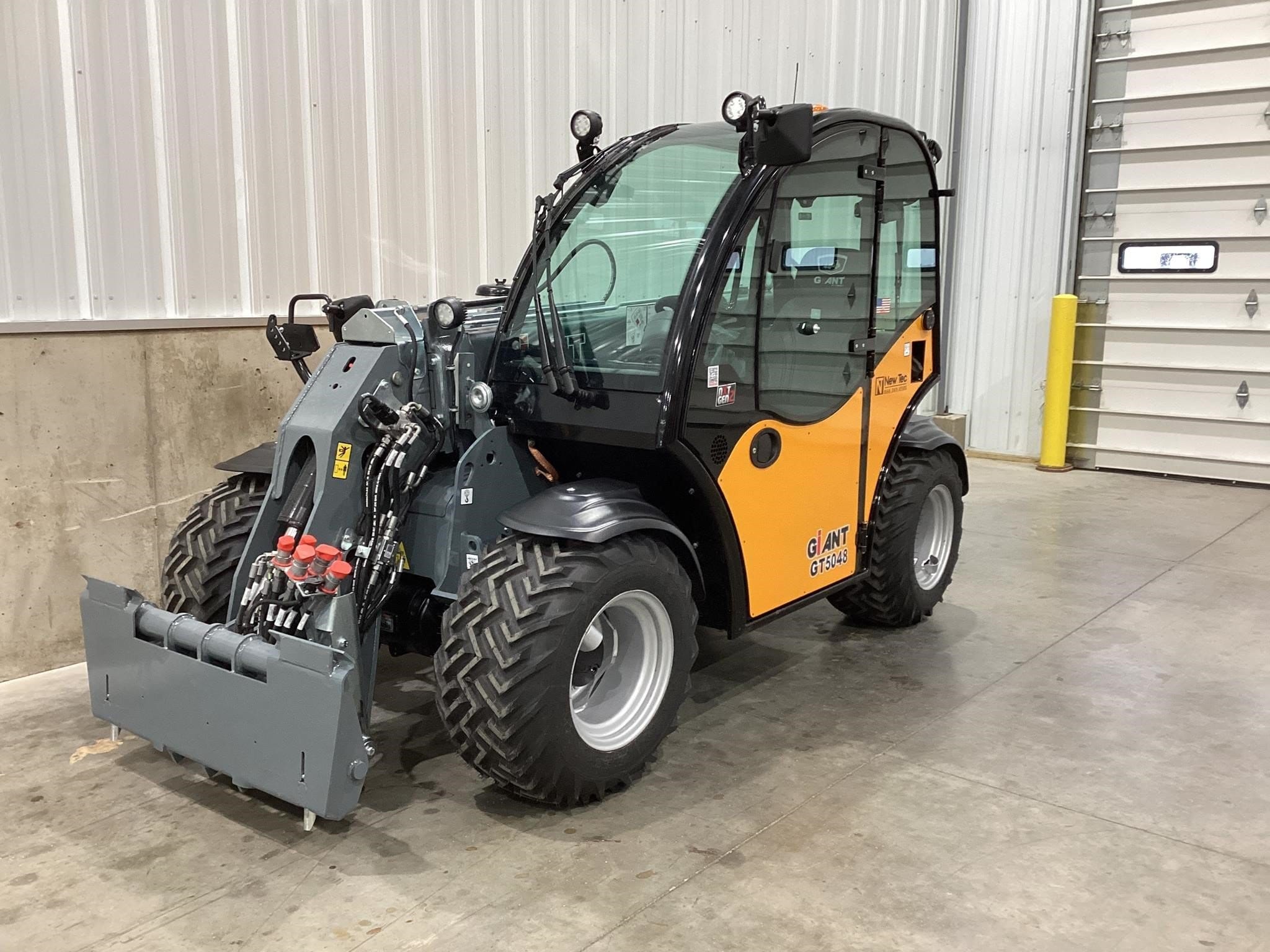 2024 Giant GT5048 Equipment Image0