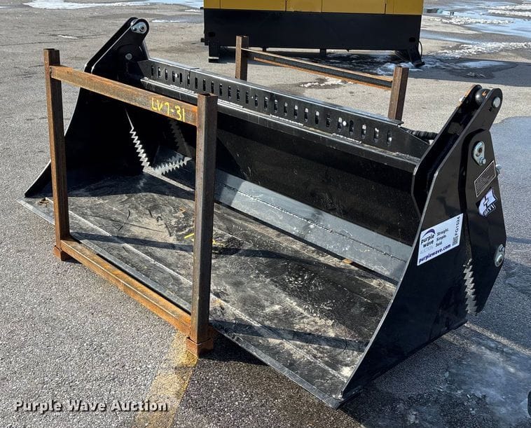 2025 Giyi KH72 Equipment Image0