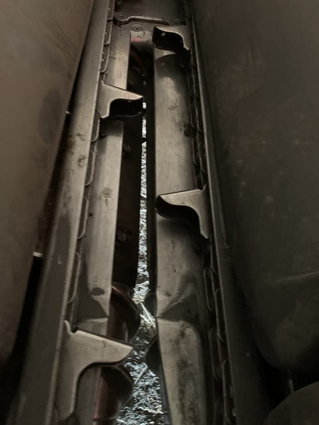 Image of Gleaner GL3308 equipment image 4