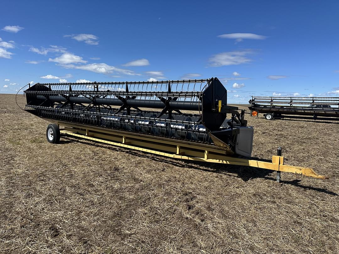 Image of Gleaner 27G Primary image