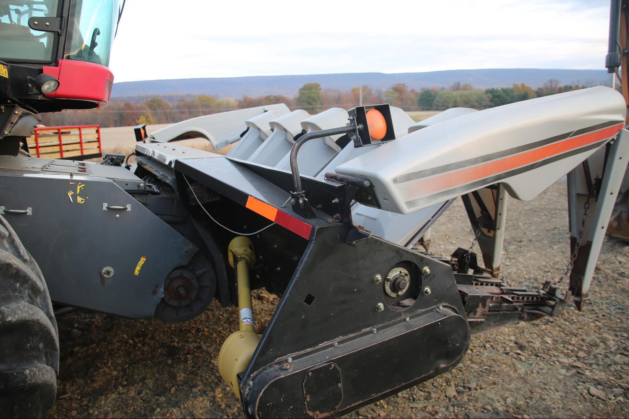 Gleaner 3000 Equipment Image0