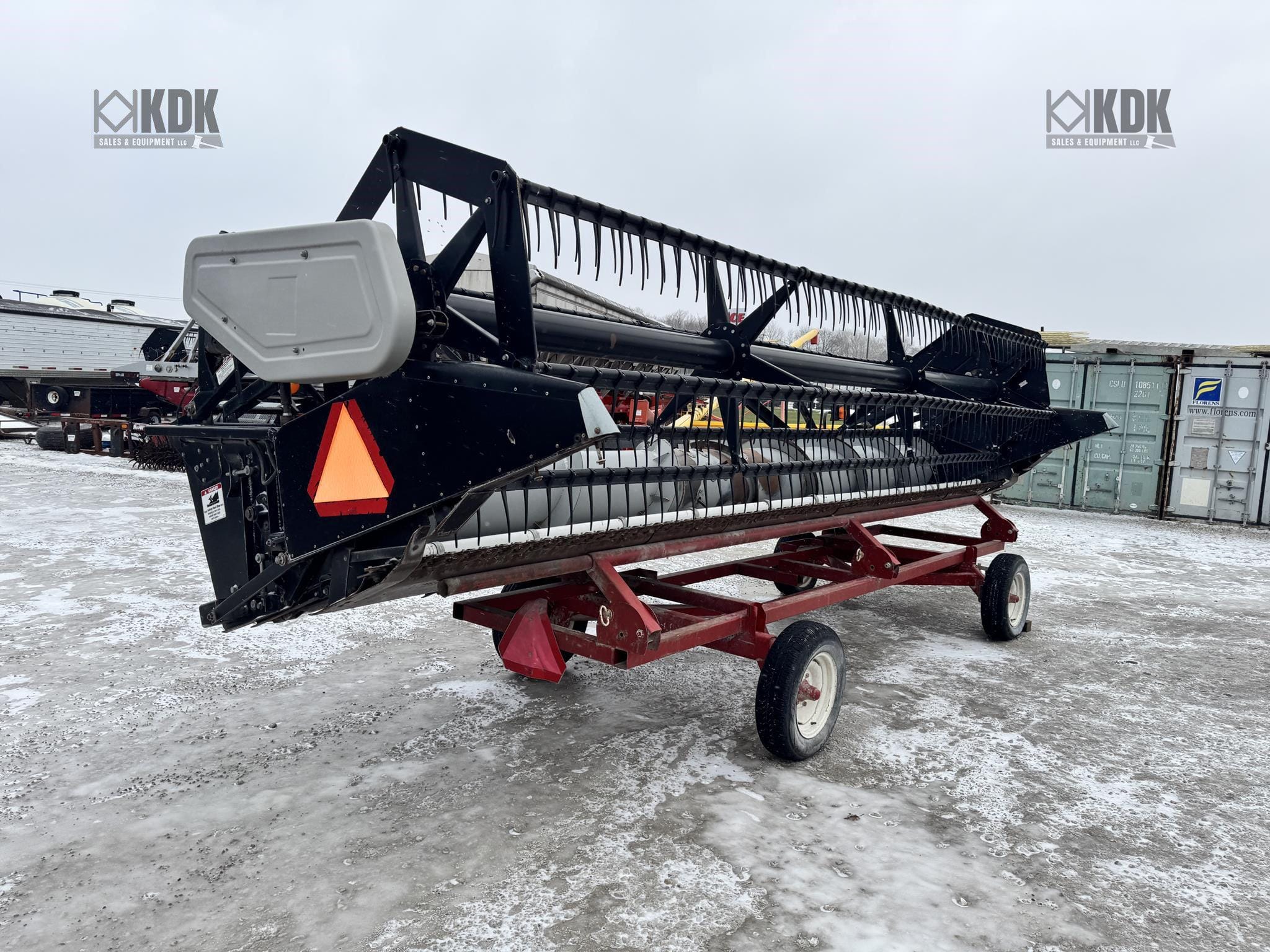 Gleaner 500 Equipment Image0